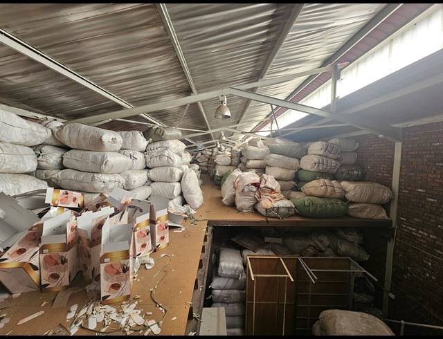 375M² WAREHOUSE FOR SALE IN MEADOWDALE